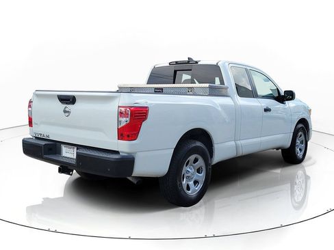 Used 2022 Nissan Titan S RWD image 4