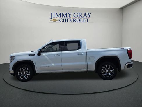Used 2023 GMC Sierra 1500 SLT w/ SLT Premium Plus Package AWD/4WD image 2
