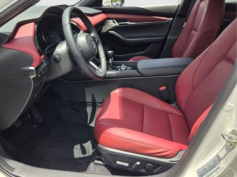 New 2026 MAZDA MAZDA3 2.5 S Hatchback w/ Premium Pkg FWD image 4