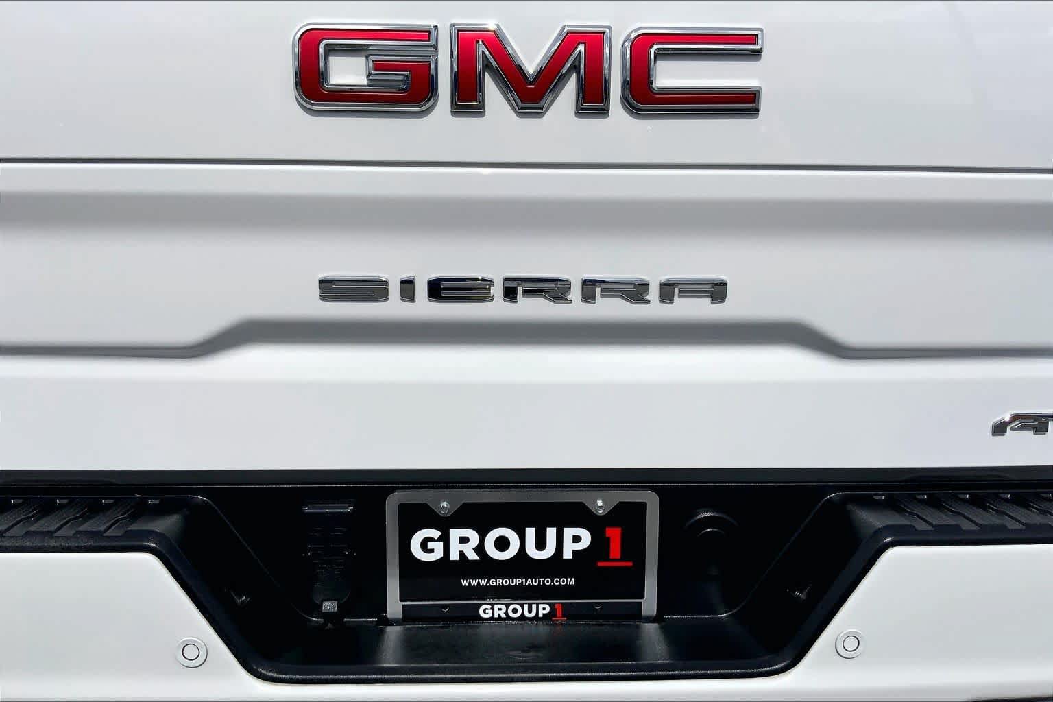Used 2024 GMC Sierra 1500 AT4 w/ Technology Package AWD/4WD image 30