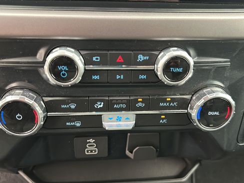 Used 2025 Ford F150 XLT w/ Equipment Group 301A Standard AWD/4WD image 21