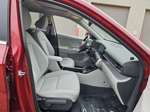 Certified 2025 Hyundai Kona Limited image 26