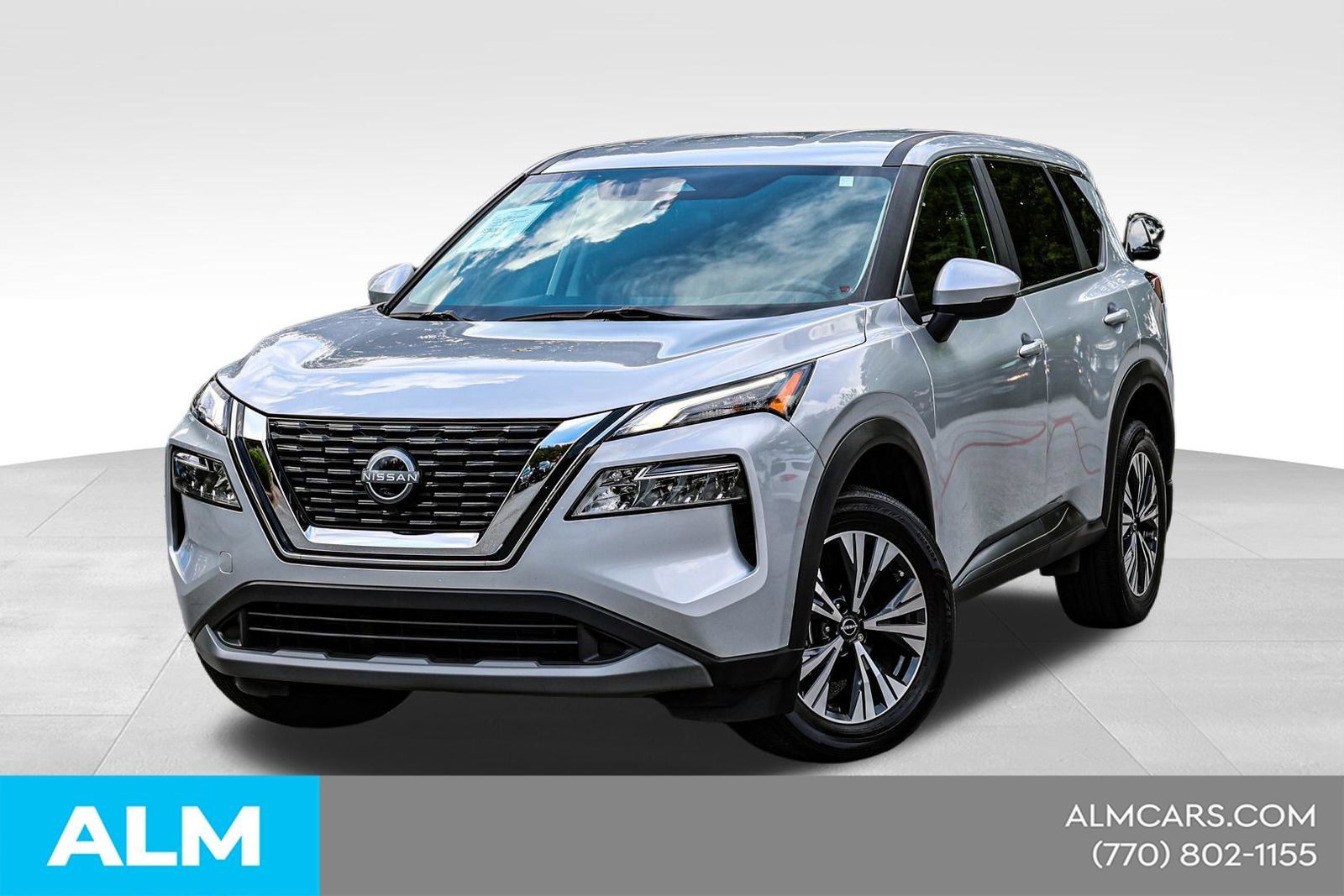 Used 2023 Nissan Rogue SV FWD image 1