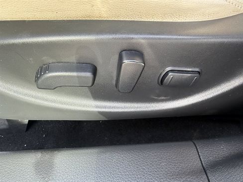 Used 2016 Nissan Maxima 3.5 SV FWD image 11