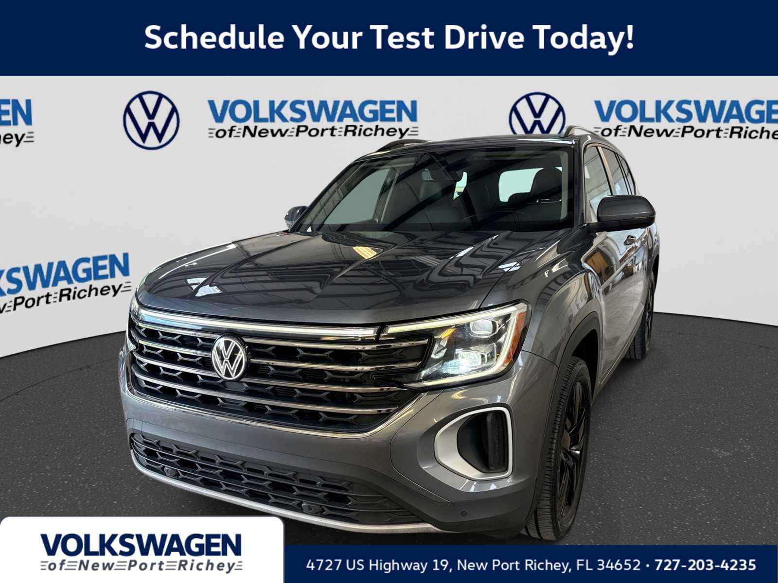 Used 2024 Volkswagen Atlas SE FWD image 1