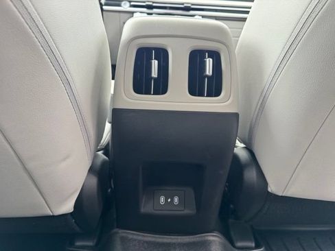 Used 2025 Hyundai Tucson SEL AWD/4WD image 18