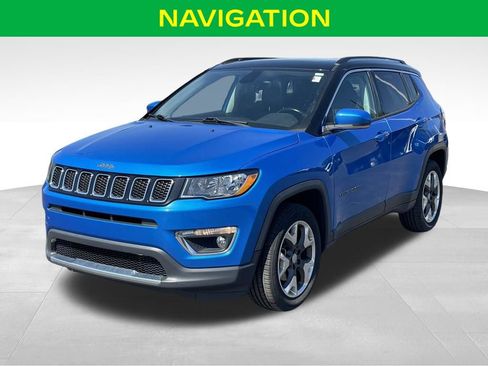 Used 2018 Jeep Compass Limited w/ Navigation Group AWD/4WD image 4