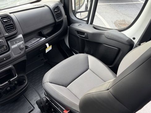 Used 2024 RAM ProMaster 3500 image 31