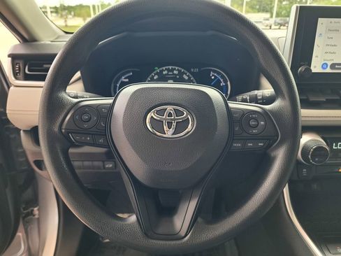 Used 2024 Toyota RAV4 XLE w/ Convenience Package image 18