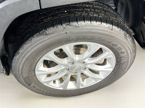 Used 2022 Jeep Cherokee Latitude Lux image 29