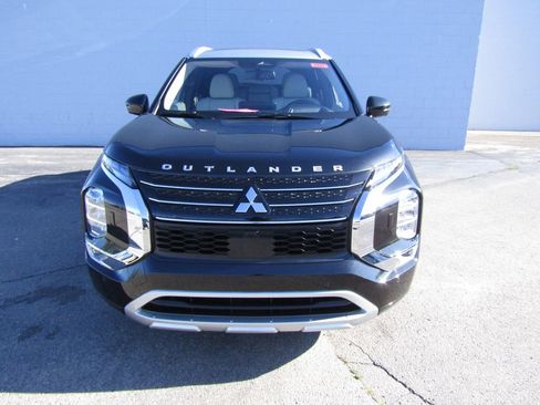 Used 2024 Mitsubishi Outlander SEL Black Edition image 3