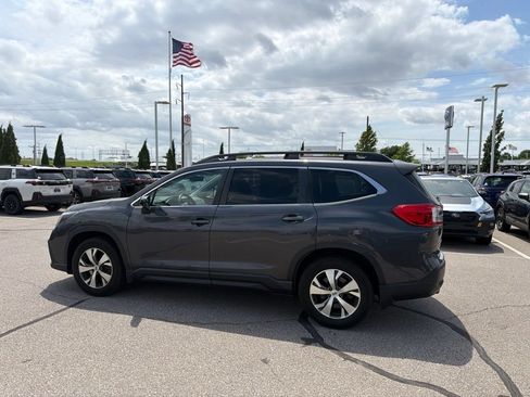 Used 2023 Subaru Ascent Premium w/ Convenience Package AWD/4WD image 5