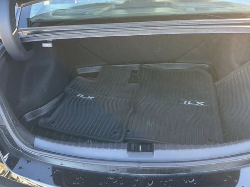 Used 2017 Acura ILX FWD image 12