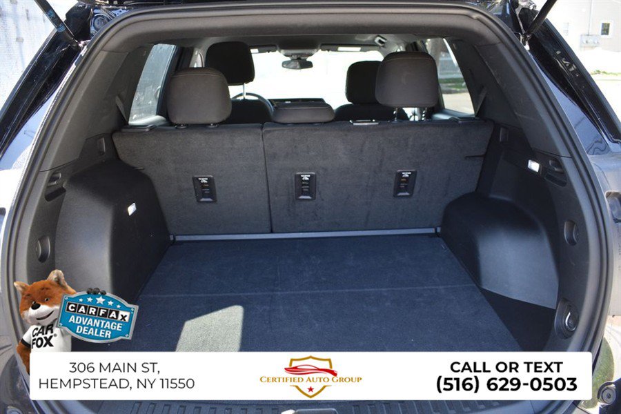Used 2025 GMC Terrain Elevation AWD/4WD image 26
