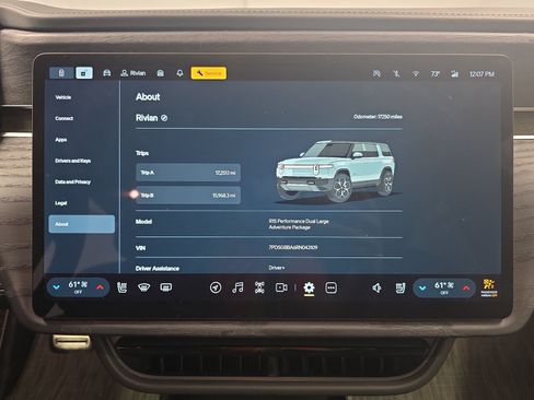 Used 2024 Rivian R1S Adventure AWD/4WD image 29