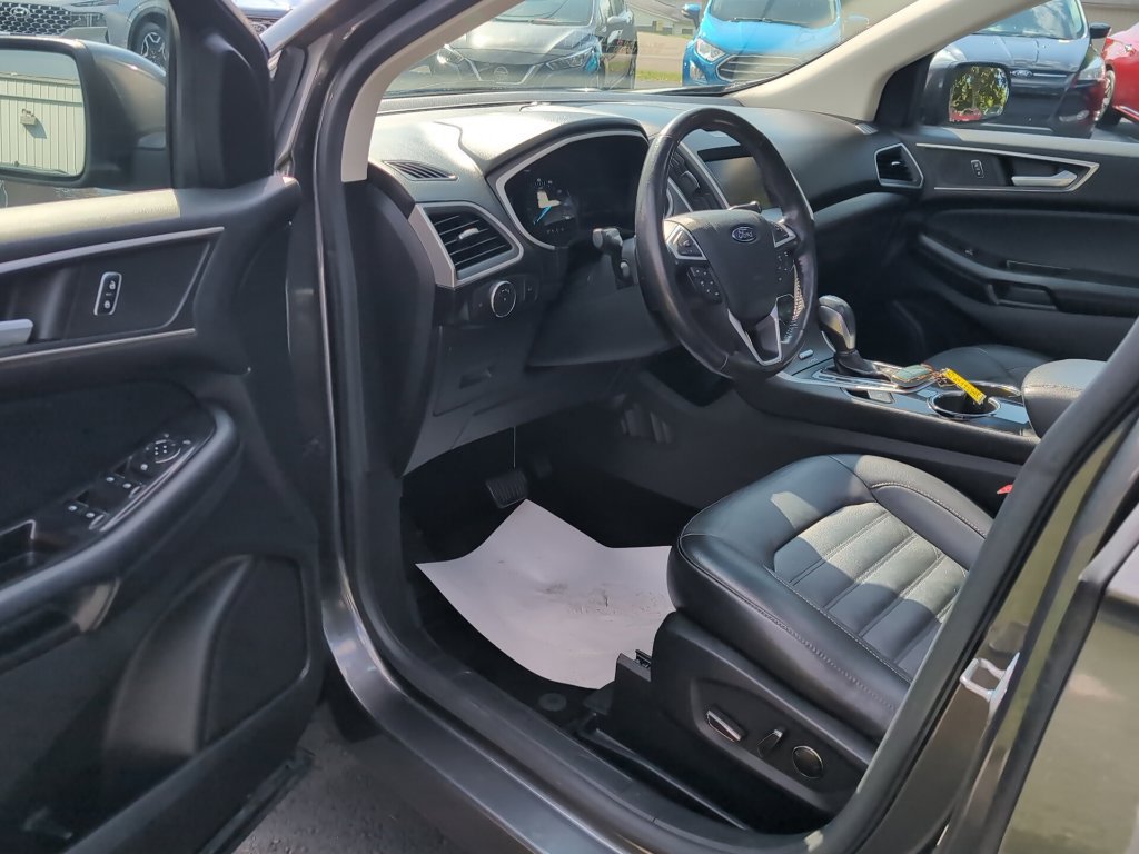 Used 2015 Ford Edge SEL w/ Equipment Group 201A AWD/4WD image 17