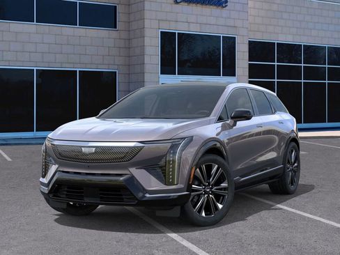 New 2026 Cadillac Optiq Luxury 2 image 6