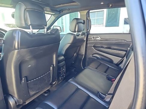 Used 2020 Jeep Grand Cherokee Limited image 17