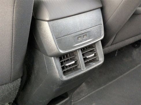 Used 2025 Chevrolet Equinox LT image 26