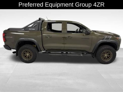 Certified 2025 Chevrolet Colorado ZR2 w/ Midnight Edition AWD/4WD image 5