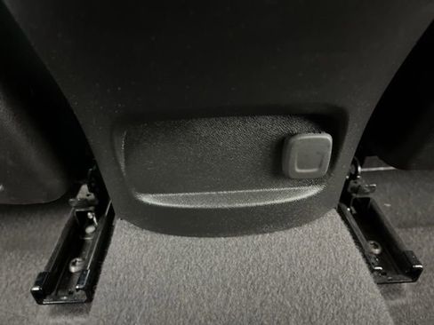 Used 2024 Chevrolet Malibu LT image 45