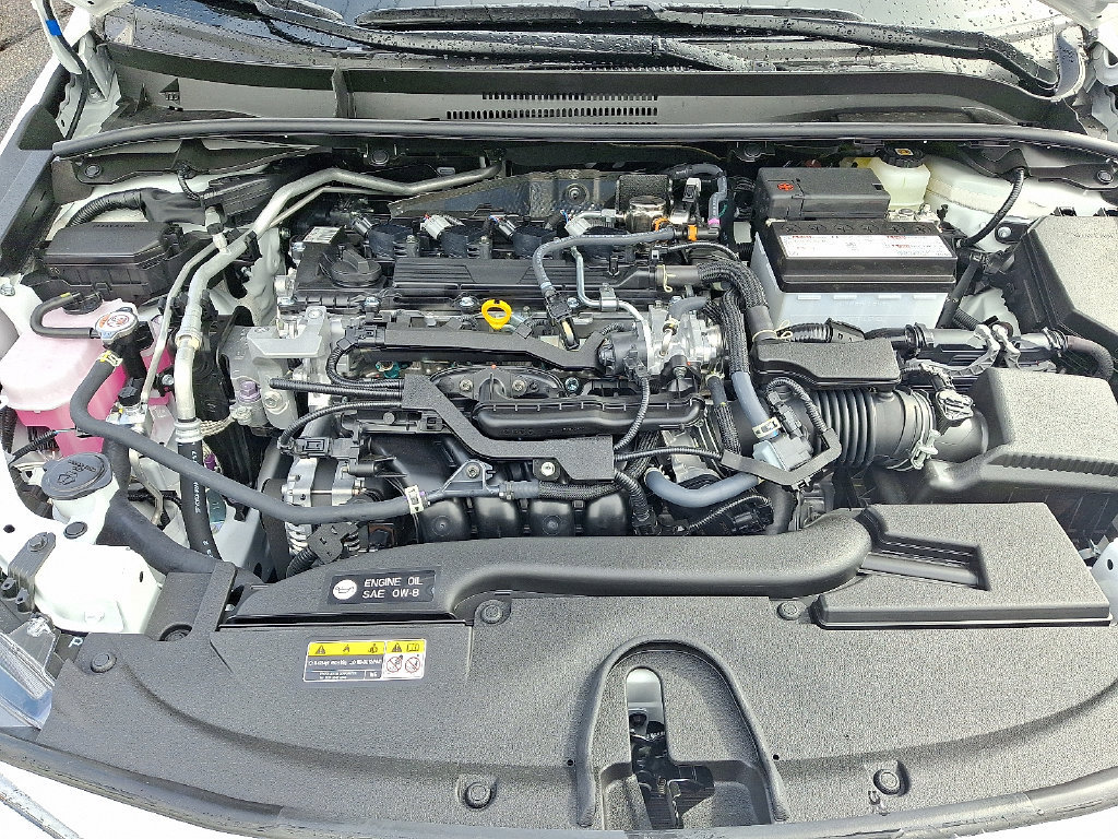 Used 2027 Toyota Corolla XSE FWD image 28