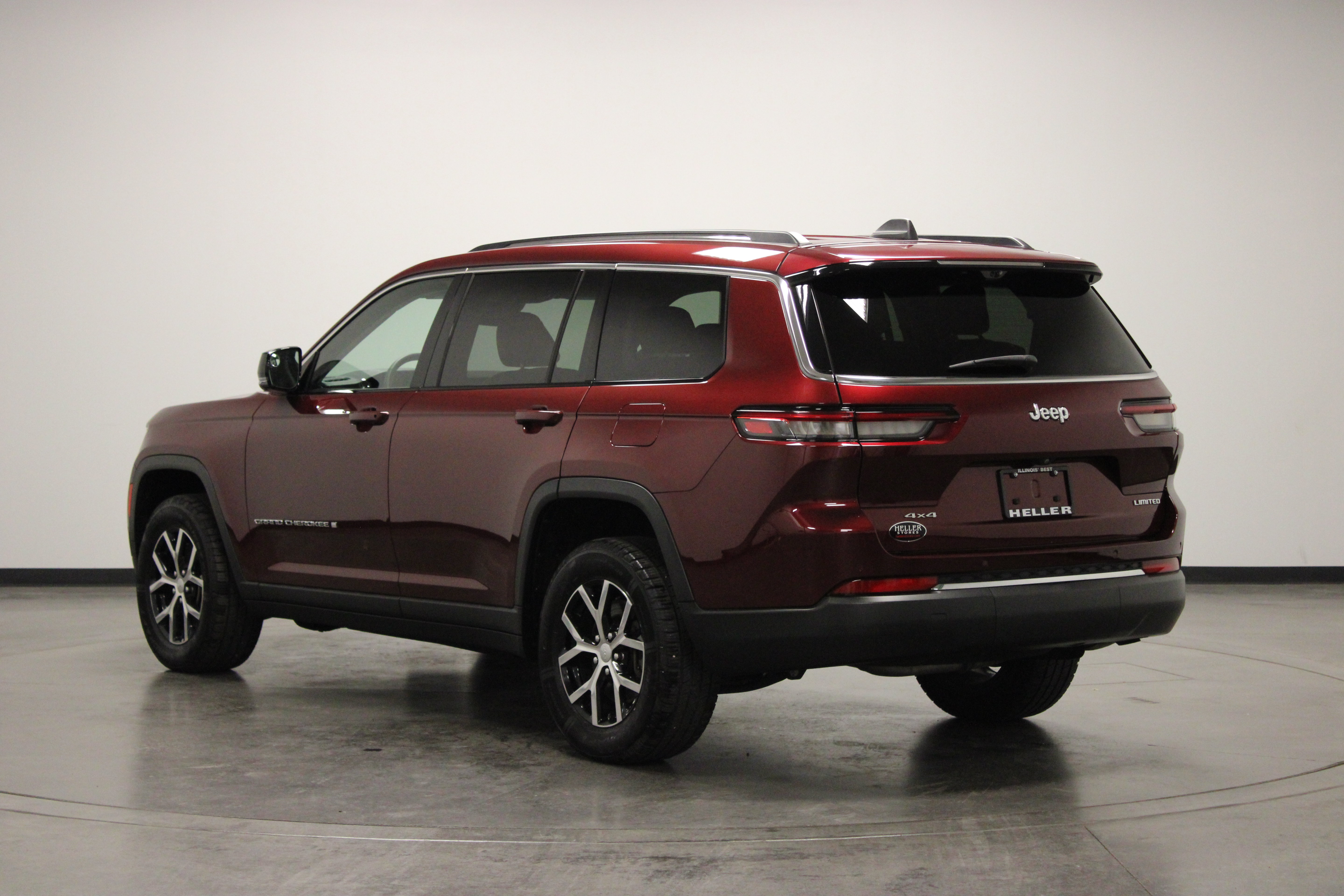 Used 2023 Jeep Grand Cherokee L Limited w/ Luxury Tech Group II AWD/4WD image 6