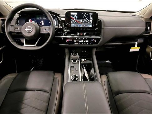 New 2025 Nissan Pathfinder Platinum w/ Cargo Package image 5