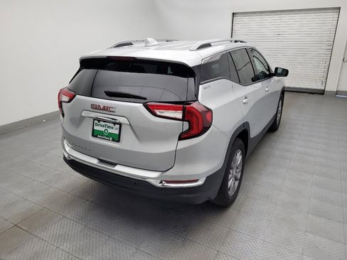 Used 2022 GMC Terrain SLT w/ LPO, Floor Liner Package image 9