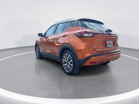 Used 2023 Nissan Kicks SV FWD image 8