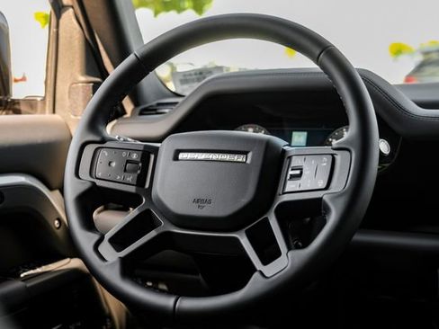 New 2026 Land Rover Defender 110 X-Dynamic SE AWD/4WD image 20