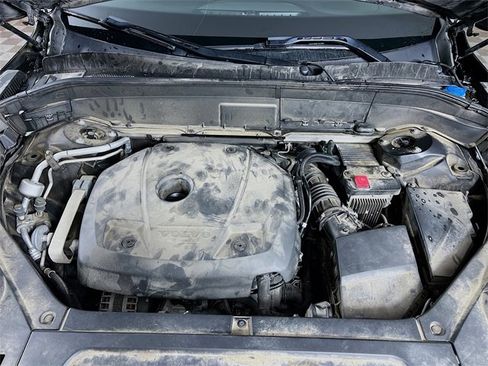 Used 2020 Volvo XC90 T6 Momentum w/ Protection Package Premier image 30