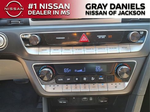 Used 2019 Hyundai Sonata SEL FWD image 17