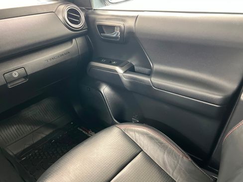 Used 2021 Toyota Tacoma TRD Pro AWD/4WD image 10
