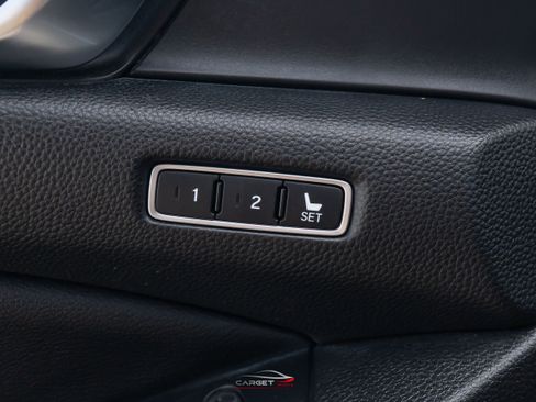 Used 2018 Honda Accord Touring image 41