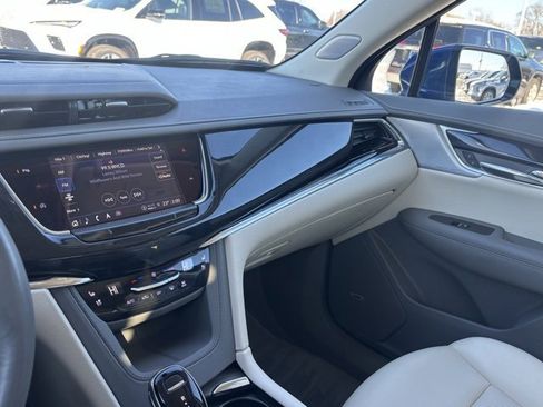Used 2023 Cadillac XT6 Premium Luxury image 31
