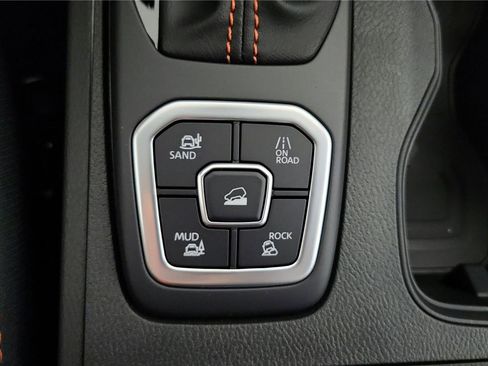 Certified 2026 Nissan Frontier PRO-4X w/ Pro-4x Convenience Package AWD/4WD image 25