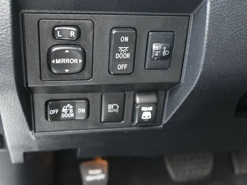 Used 2020 Toyota Tundra SR5 image 21
