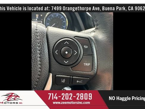 Used 2019 Toyota Corolla XSE image 38