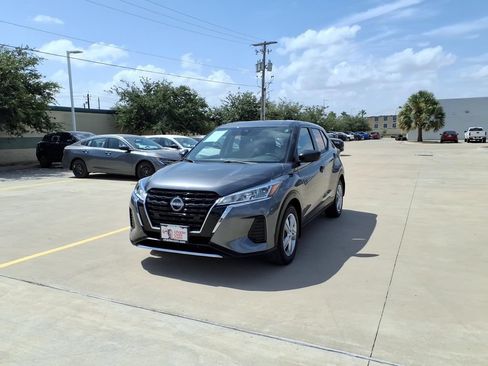 Used 2024 Nissan Kicks S FWD image 1