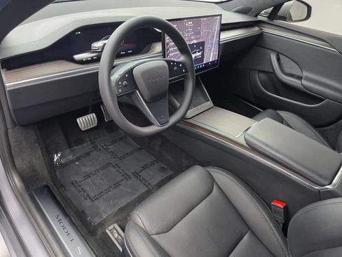Used 2024 Tesla Model S AWD/4WD image 10