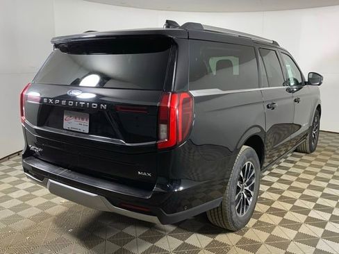 Used 2025 Ford Expedition Max Platinum AWD/4WD image 3