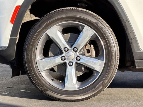 Used 2021 Jeep Grand Cherokee L Limited image 26