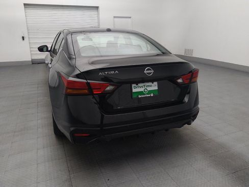 Used 2025 Nissan Altima 2.5 SV FWD image 6