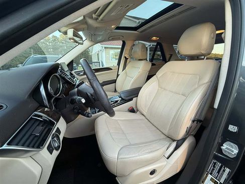 Used 2016 Mercedes-Benz GLE 350 4MATIC w/ Premium Package image 21