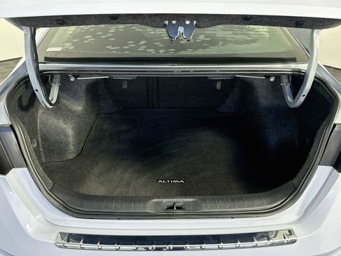 Used 2023 Nissan Altima 2.5 SR FWD image 29