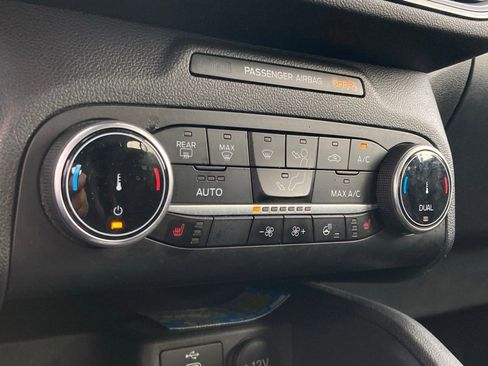 Used 2024 Ford Escape ST-Line image 24