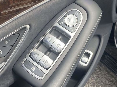 Used 2020 Mercedes-Benz S 560 4MATIC Sedan image 21