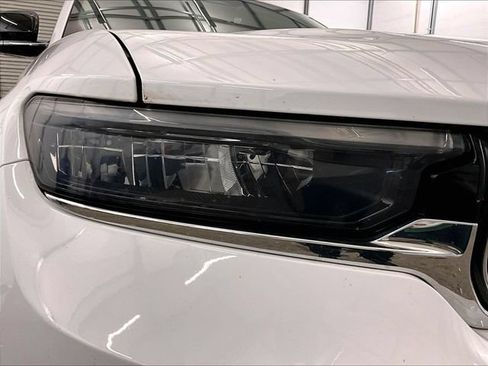 Used 2021 Jeep Grand Cherokee L Limited AWD/4WD image 28