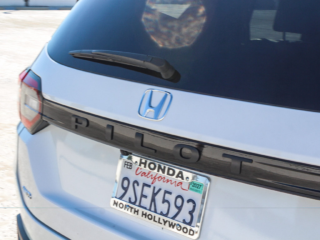 Certified 2025 Honda Pilot EX-L image 8
